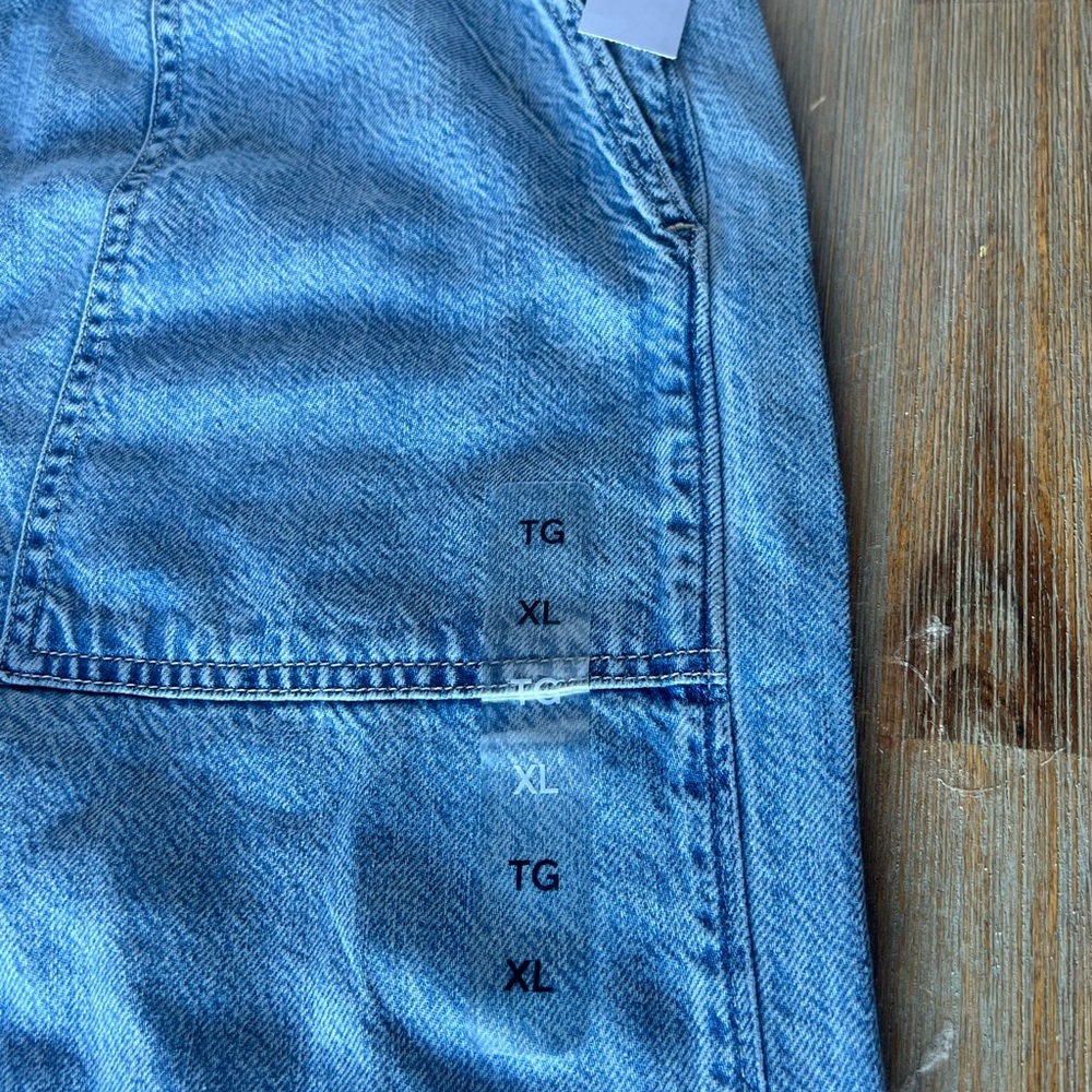 GAP Elastic Waist Jeans - Picture 4 of 8